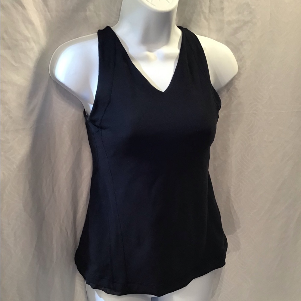 Lululemon black sports tank, EUC, super nice!!